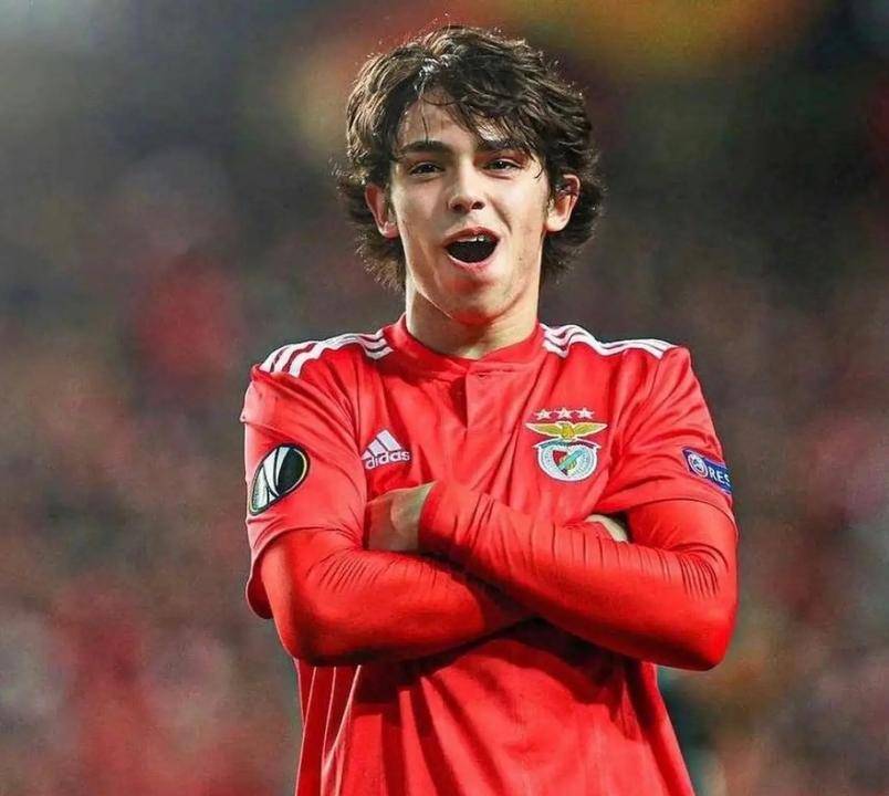 爱游戏体育-关于赛后欧篮联传出新动向，本菲卡门线救险，管理层表态——悬念犹存，医务组通报恢复的信息